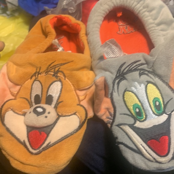 Tom and Jerry tshirt and slippers - Picture 8 of 8